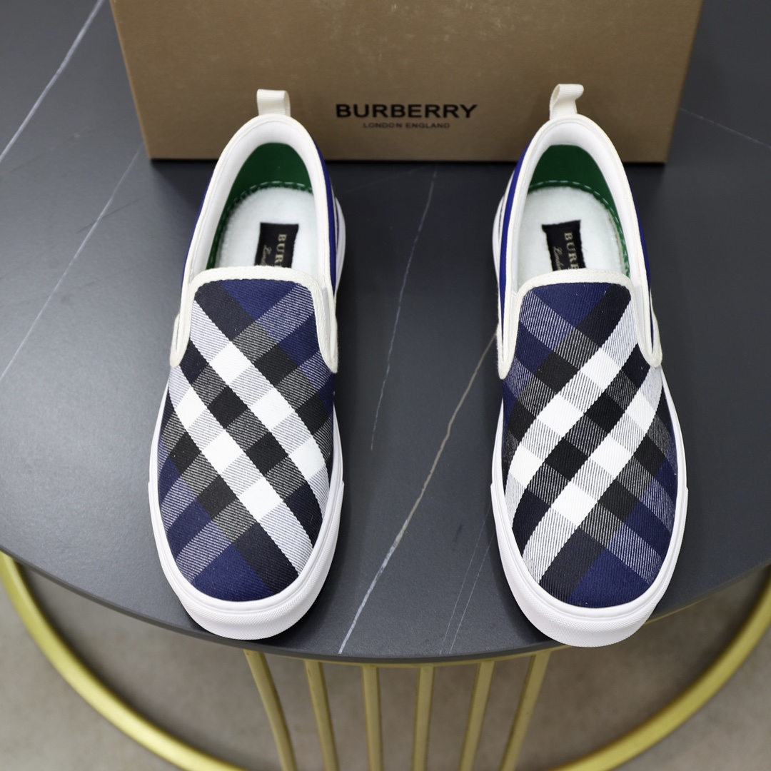 Burberry 35-44 15